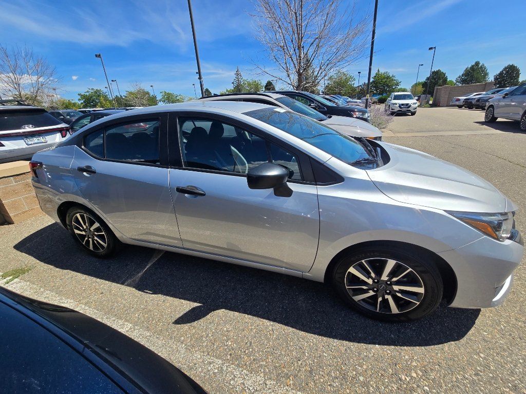 Used 2025 Nissan Versa S w/ S Plus Package FWD image 16