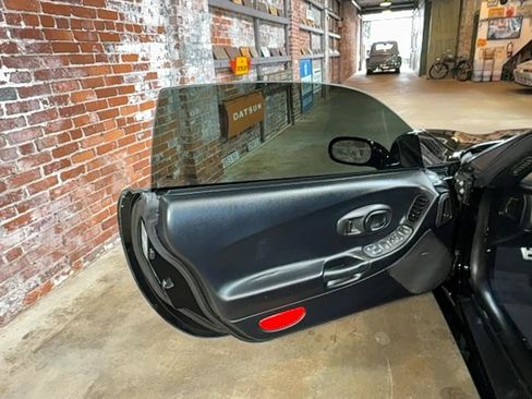 Used 1998 Chevrolet Corvette Convertible w/ Memory Pkg RWD image 11