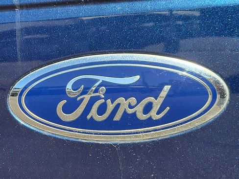 Used 2019 Ford F150 XLT w/ Equipment Group 302A Luxury AWD/4WD image 11