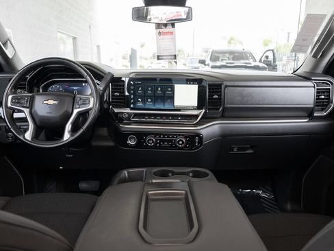 Used 2023 Chevrolet Silverado 1500 LT RWD image 22