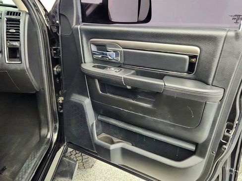 Used 2018 RAM 2500 Laramie w/ Sport Appearance Group AWD/4WD image 27