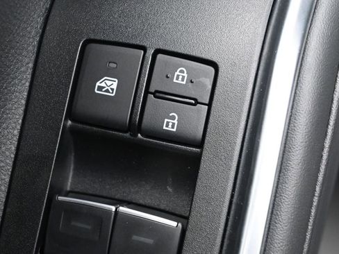 Used 2025 Toyota Highlander Platinum AWD/4WD image 15