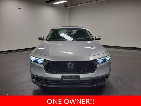 Used 2023 Honda Accord EX image 3