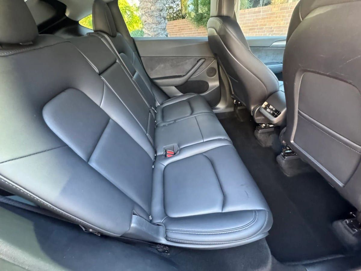 Used 2025 Tesla Model Y Long Range AWD/4WD image 15