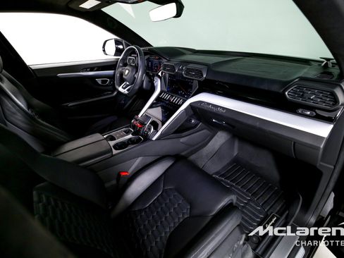 Used 2019 Lamborghini Urus image 29