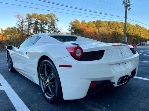 Used 2013 Ferrari 458 Spider image 4