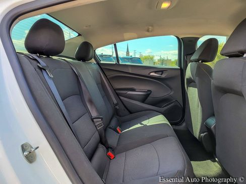 Used 2018 Chevrolet Cruze LS FWD image 22