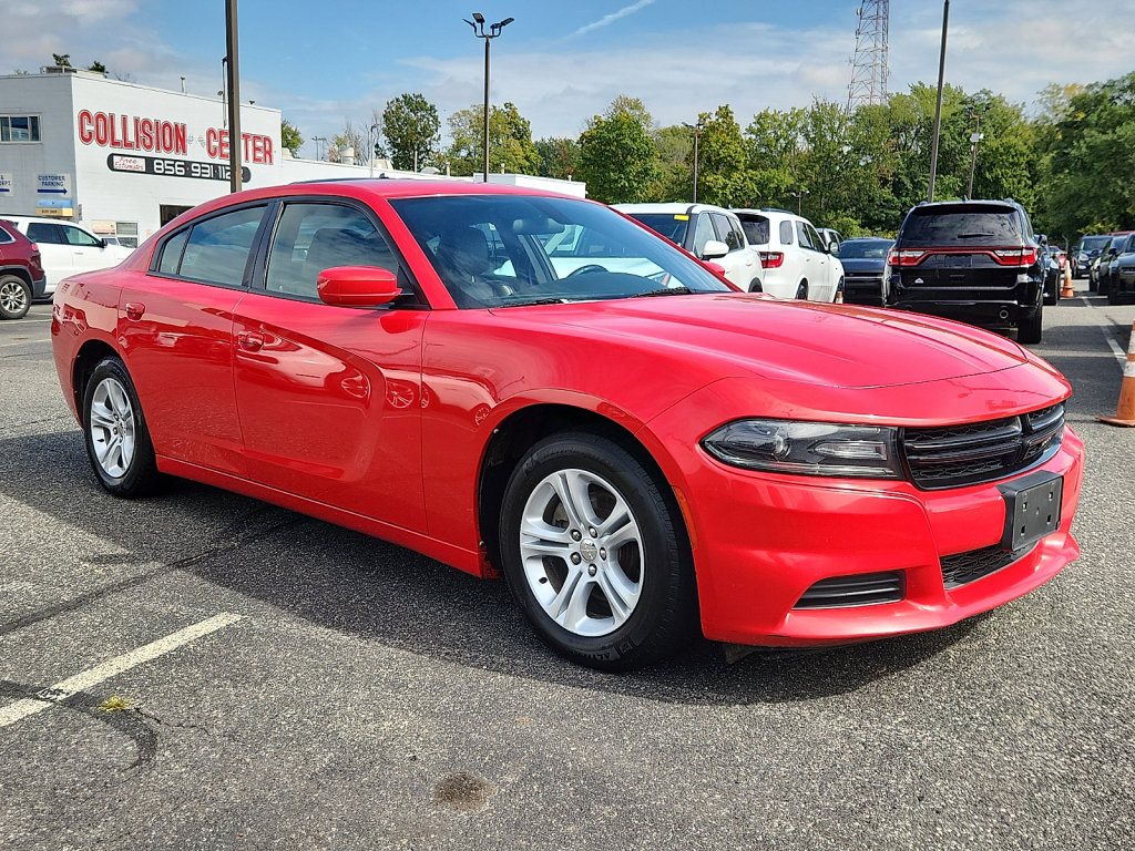 Used 2019 Dodge Charger SXT w/ Leather Interior Group RWD image 7