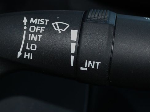 Used 2024 Toyota Tacoma SR image 26