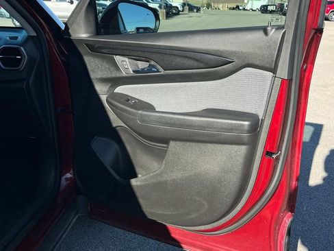 Certified 2025 Chevrolet TrailBlazer LT w/ Convenience Package image 25