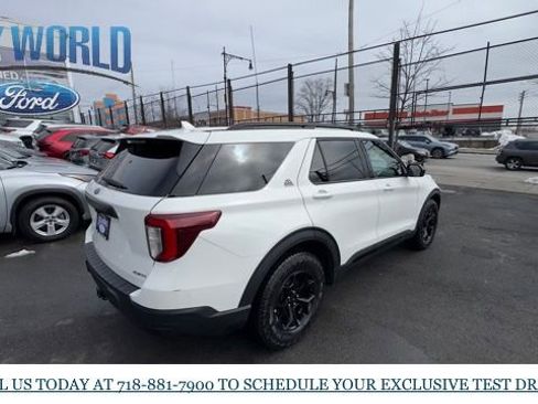 Used 2022 Ford Explorer Timberline w/ Timberline Technology Package image 5