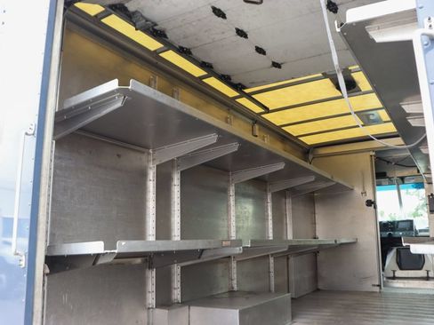 Used 2019 Ford E-450 and Econoline 450 Super Duty RWD image 9