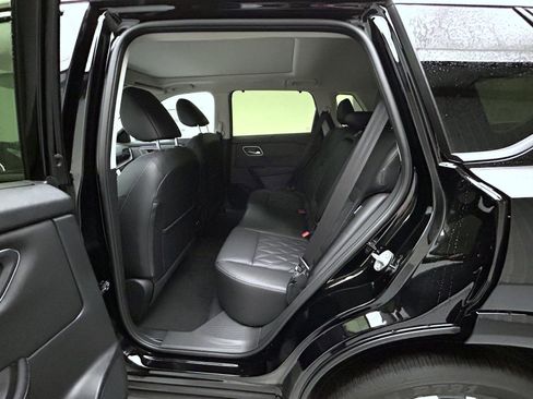 New 2026 Nissan Rogue Platinum AWD/4WD image 11