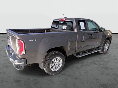 Used 2019 GMC Canyon SLE w/ SLE Convenience Package image 4