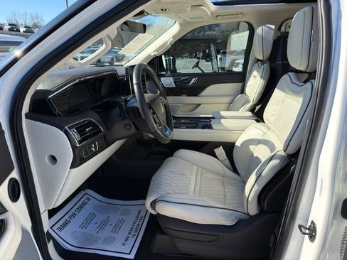 Used 2024 Lincoln Navigator L Black Label image 16