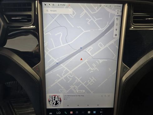 Used 2018 Tesla Model S AWD image 17