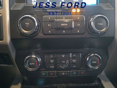 Used 2019 Ford F350 Lariat w/ Chrome Package image 18