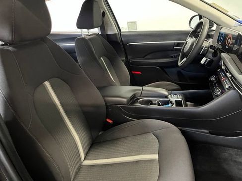 Used 2024 Hyundai Sonata SEL FWD image 12