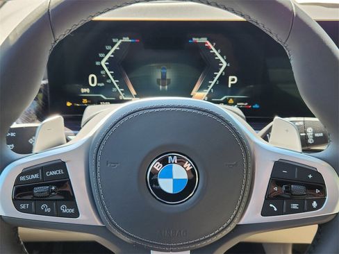 Used 2025 BMW X7 xDrive40i w/ Executive Package image 13