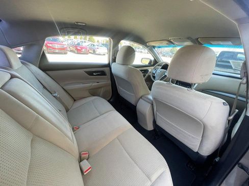 Used 2015 Nissan Altima 2.5 S w/ Special Edition Package FWD image 8