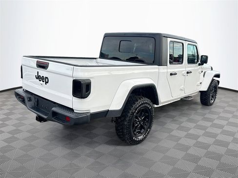Used 2022 Jeep Gladiator Willys image 6