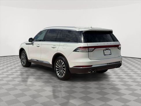 Used 2023 Lincoln Aviator Reserve w/ Elements Package Plus AWD/4WD image 5