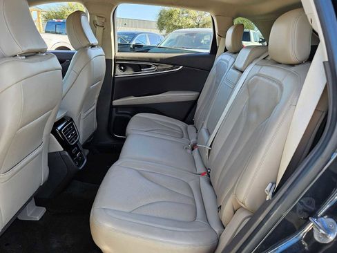 Used 2022 Lincoln Nautilus Reserve w/ Equipment Group 201A image 19