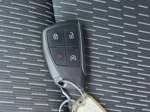 Used 2025 Chevrolet Equinox LT FWD image 24