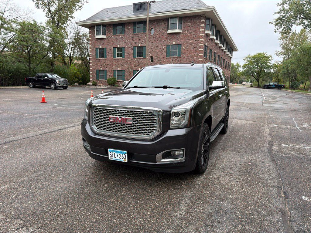 Used 2018 GMC Yukon SLE AWD/4WD image 9