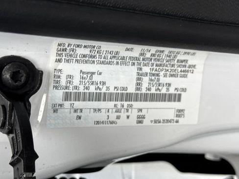 Used 2014 Ford Focus SE FWD image 28