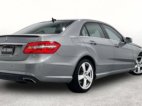 Used 2010 Mercedes-Benz E 350 Sedan image 2