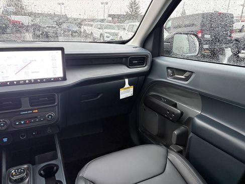 New 2026 Ford Maverick Lariat w/ Black Appearance Package image 21