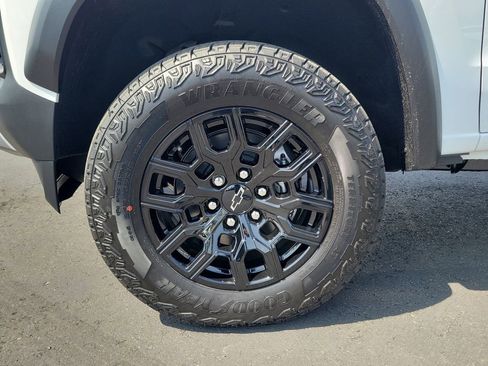 New 2026 Chevrolet Colorado Trail Boss AWD/4WD image 25