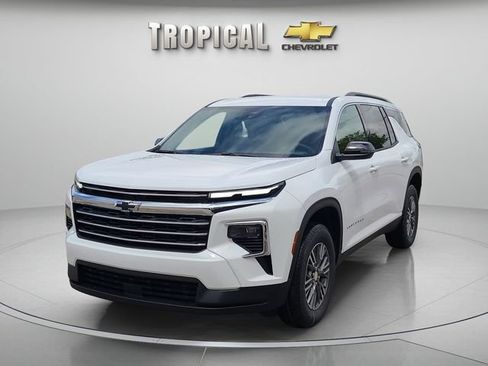 New 2026 Chevrolet Traverse LT FWD image 1