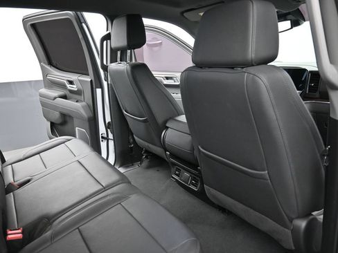 Used 2025 GMC Sierra 1500 SLT RWD image 22