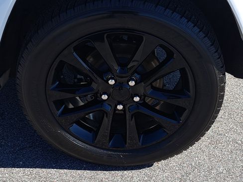 Used 2020 Jeep Grand Cherokee Altitude RWD image 31