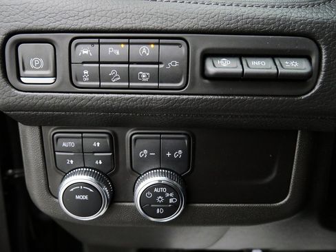 Used 2022 GMC Yukon Denali image 27