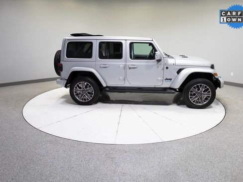 Used 2022 Jeep Wrangler Unlimited Sahara image 31