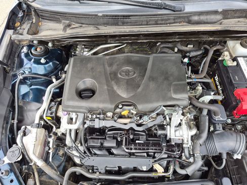 Used 2019 Toyota Camry SE FWD image 33