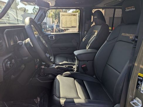 New 2025 Jeep Wrangler Unlimited Rubicon 392 image 10