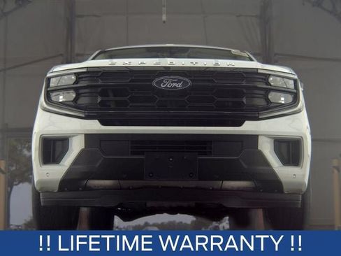 Certified 2025 Ford Expedition Max Active AWD/4WD image 3