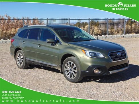 Used 2017 Subaru Outback 2.5i Touring image 1