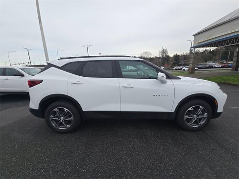 Certified 2024 Chevrolet Blazer LT image 2