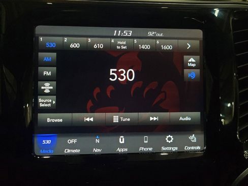 Used 2020 Jeep Cherokee Limited AWD/4WD image 25