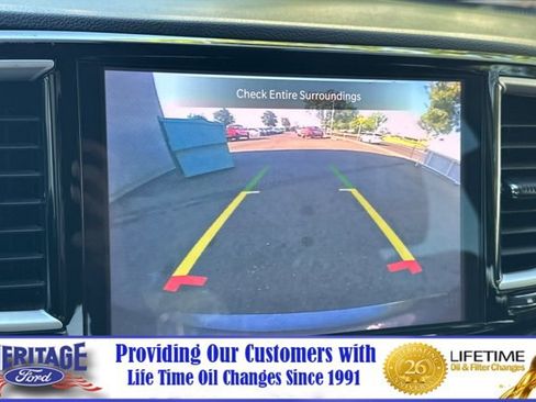 Used 2021 Chrysler Pacifica Touring-L FWD image 20