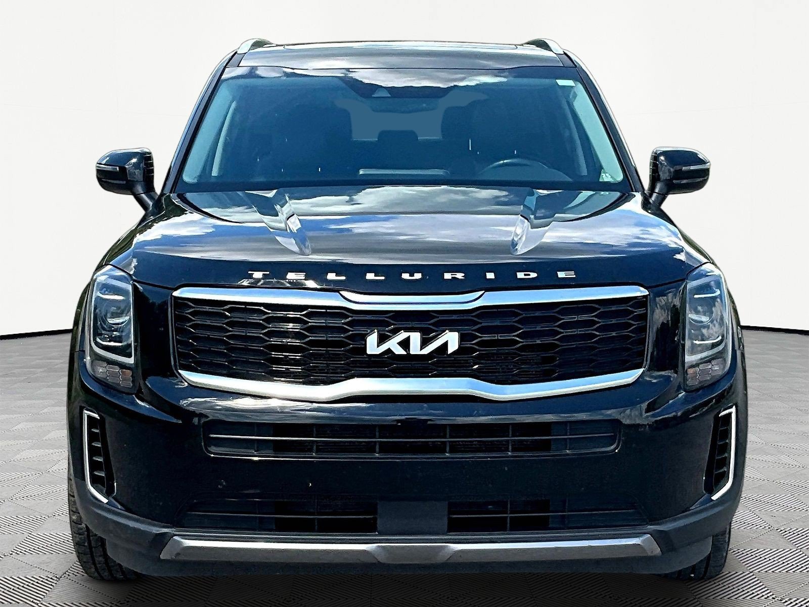 Used 2022 Kia Telluride EX AWD/4WD image 2
