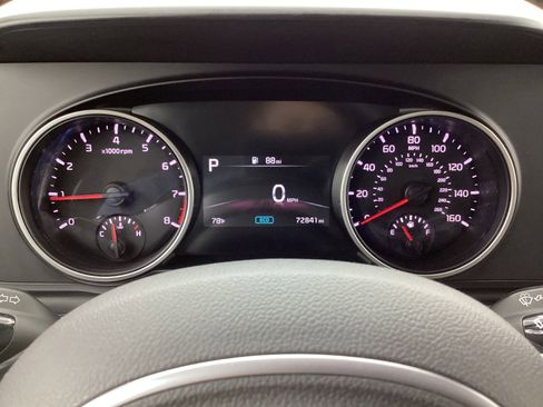 Used 2024 Kia Carnival LX FWD image 27