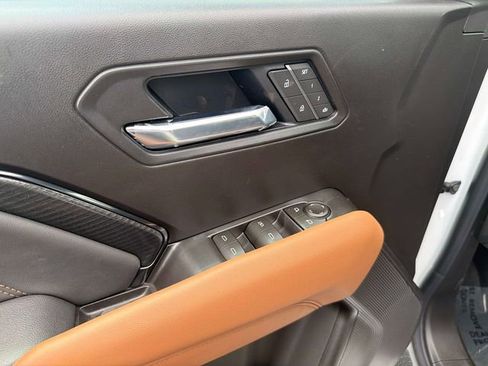 New 2026 GMC Canyon AT4 w/ Technology Plus Package AWD/4WD image 18