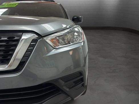 Used 2020 Nissan Kicks SV w/ Exterior Package FWD image 32