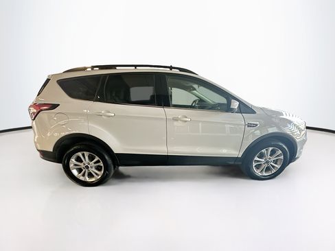 Used 2018 Ford Escape SE AWD/4WD image 10